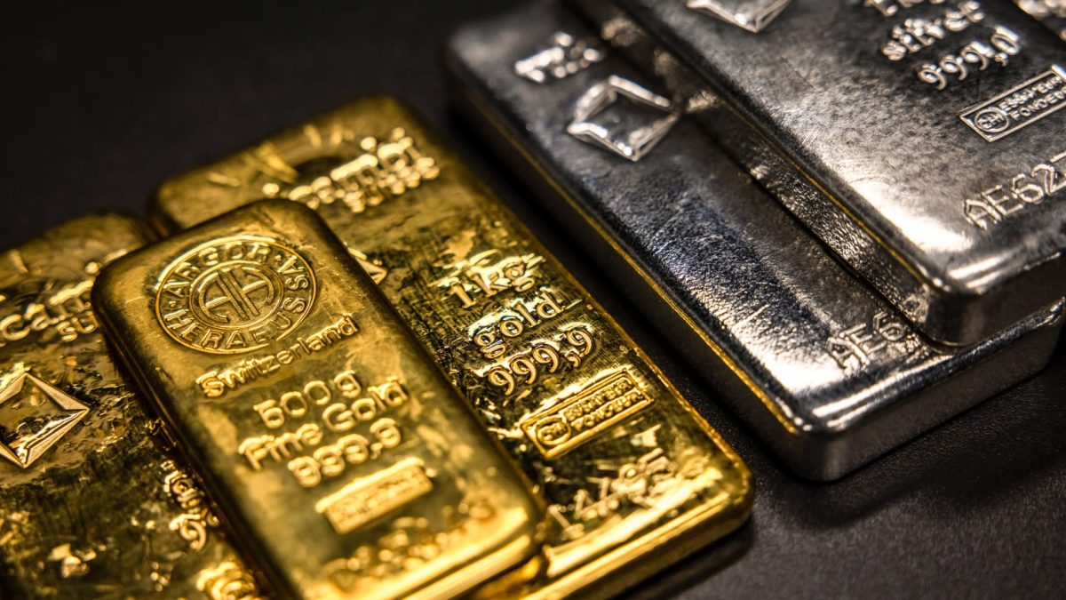 Gold and silver prices drop as CME increases margins for precious metals once more