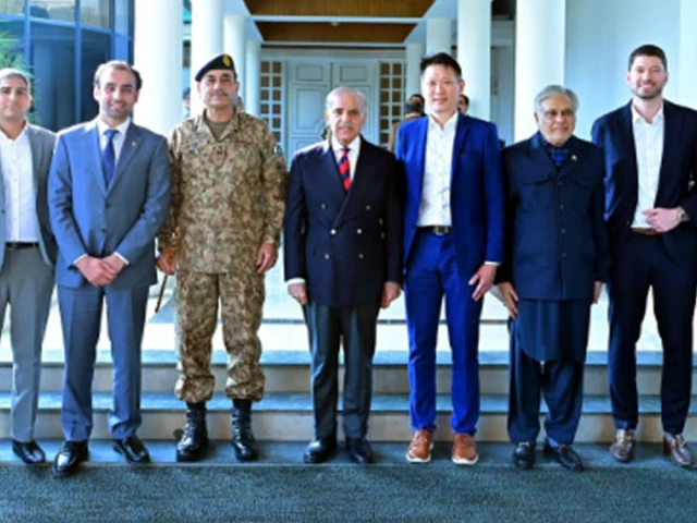 Government emphasizes dedication to cryptocurrency regulation in discussions with Binance leader