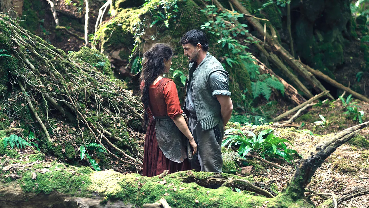 'Hamnet' Review: Jessie Buckley and Paul Mescal star in a powerful Shakespearean tale