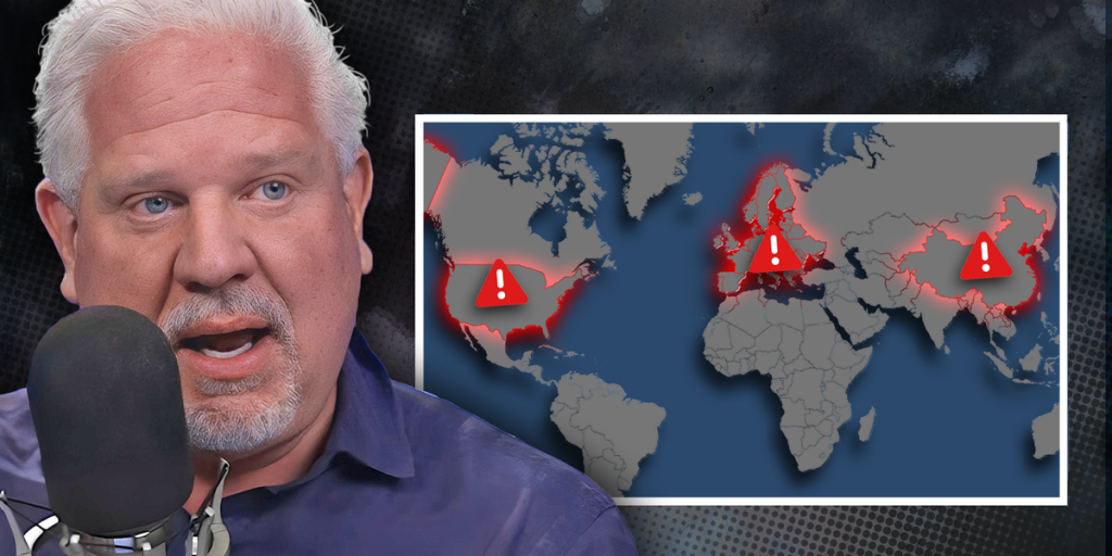 Holiday shopping expected to exceed $1 trillion, but Glenn Beck cautions about an unprecedented global collapse.