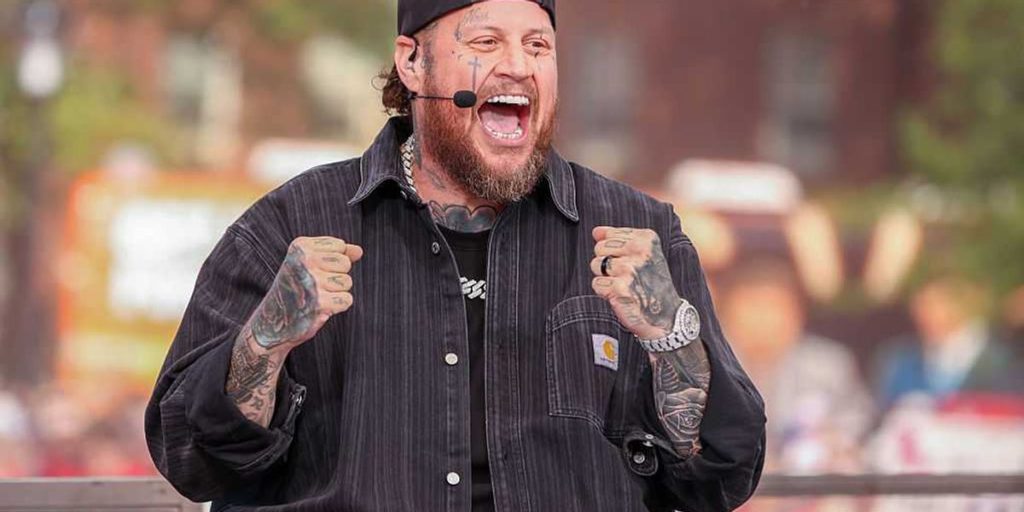 "I believed I wouldn't live long": Jelly Roll gets tearful as Joe Rogan surprises him in touching video