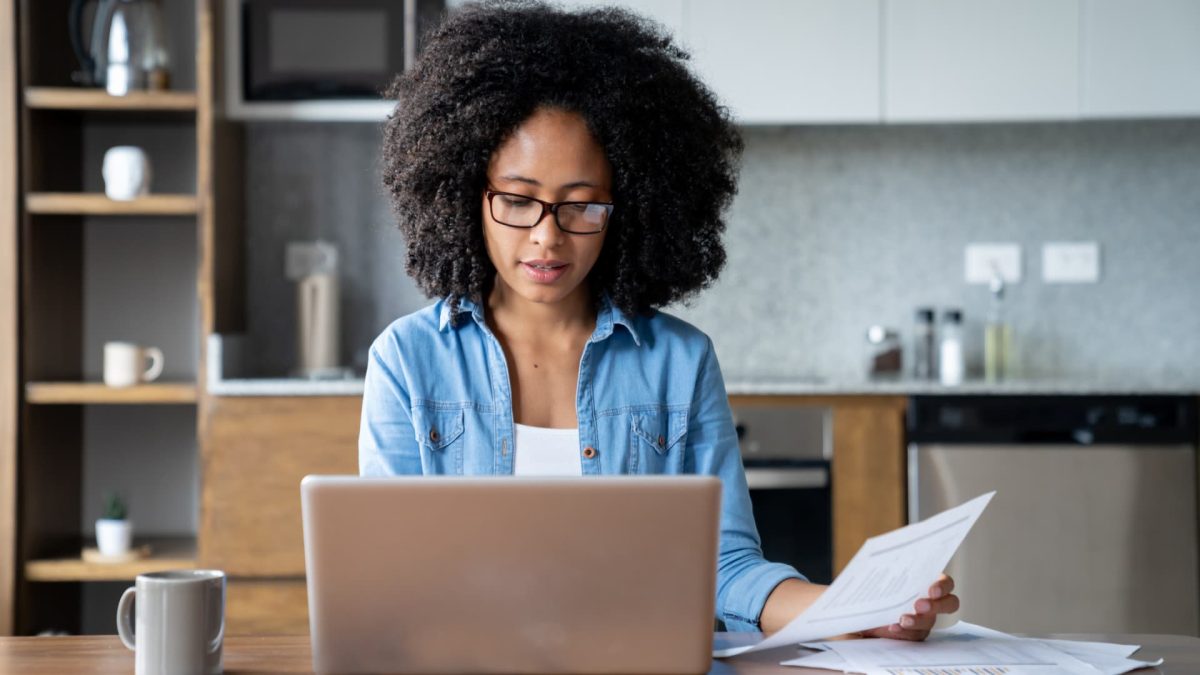 Income plan for 2026: Move away from cash, but avoid excessive risk, according to Wells Fargo.