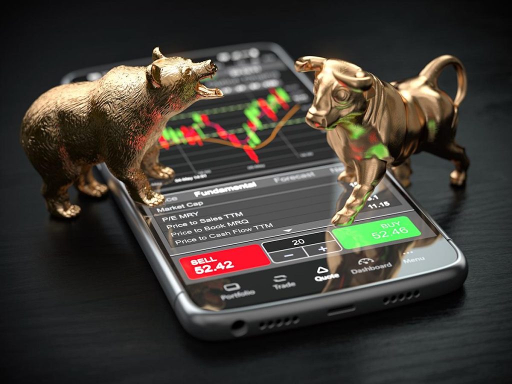 Is it a good idea to purchase Palantir stock before the end of the year?