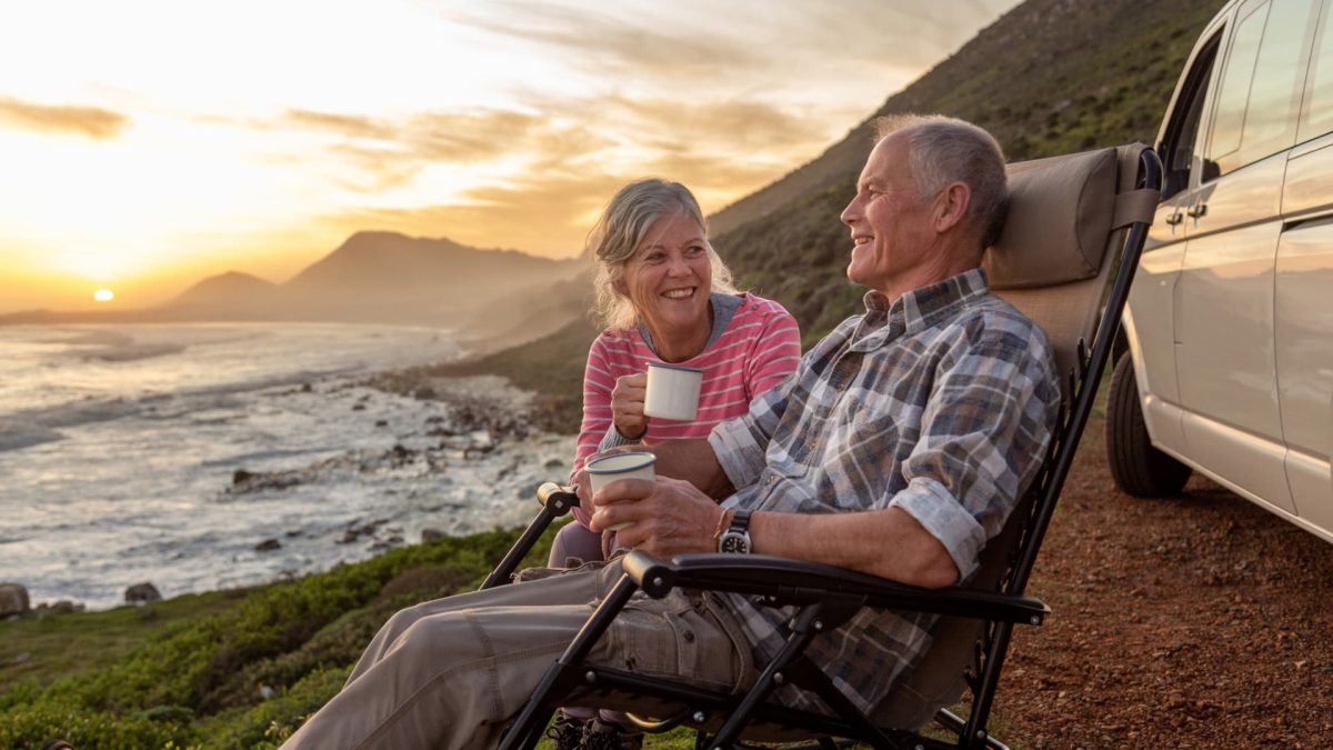 It's becoming simpler to hold onto your 401(k) after retirement. Important information for those nearing retirement.