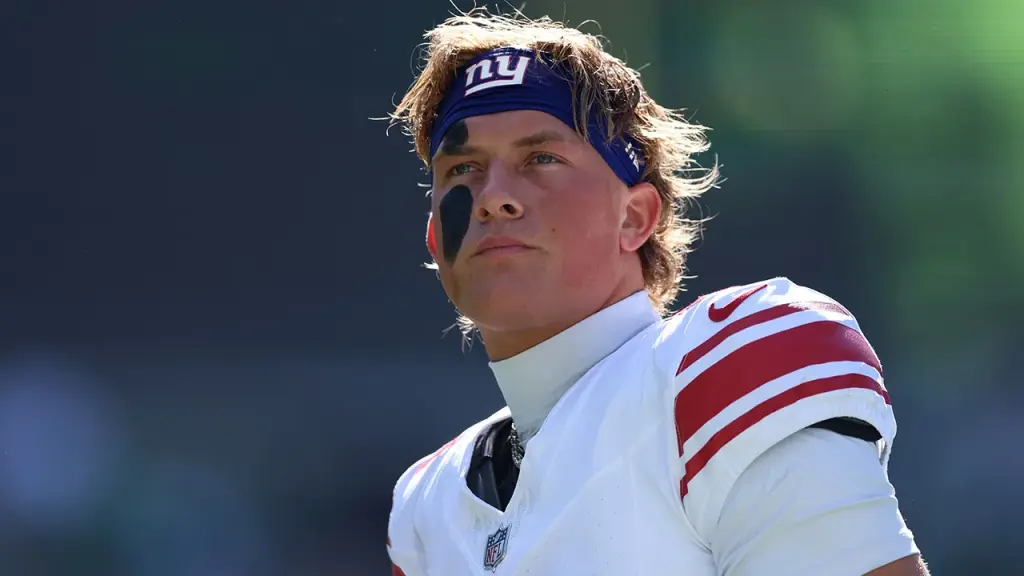 Jaxson Dart's father stands up for Giants quarterback in response to analyst's criticism