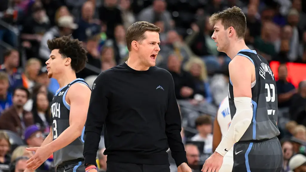 Jazz coach criticizes team during heated timeout outburst