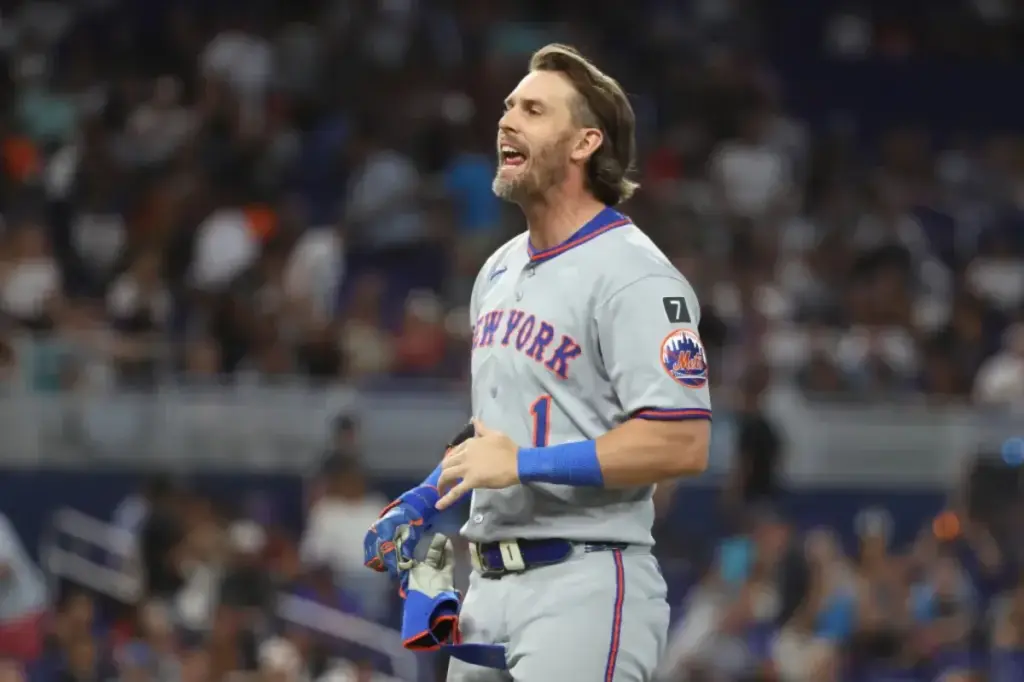 Jeff McNeil shares his heartfelt farewell to the Mets after being traded to the A's.