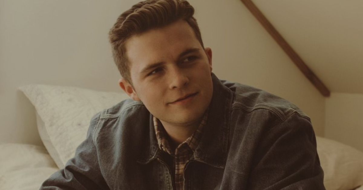 Josiah Queen Tells Gen Z That 'Real Life' Is in Scripture, Not in iPhones