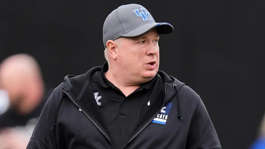 Kentucky football has allegedly let go of Mark Stoops.