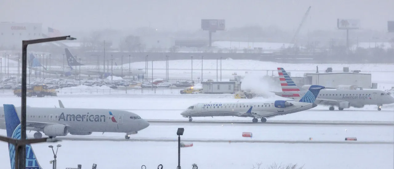 La Niña Winter Preparing for a Nationwide Storm with Hurricane-Strength Winds