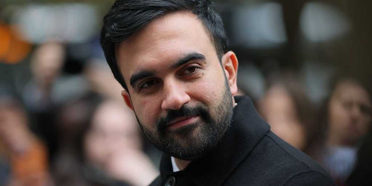 Mamdani challenges ICE to come after him and discards the Constitution.