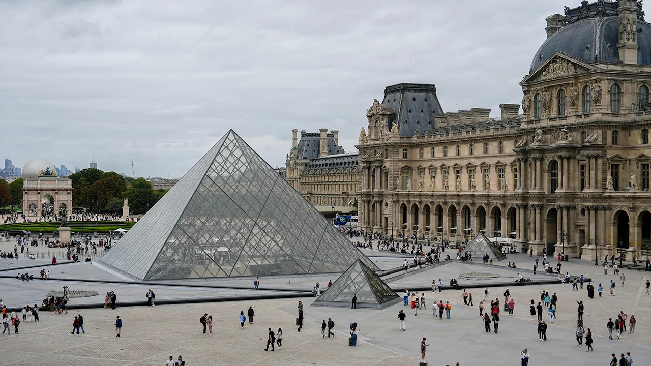 Many rare books harmed after pipe burst floods Louvre museum