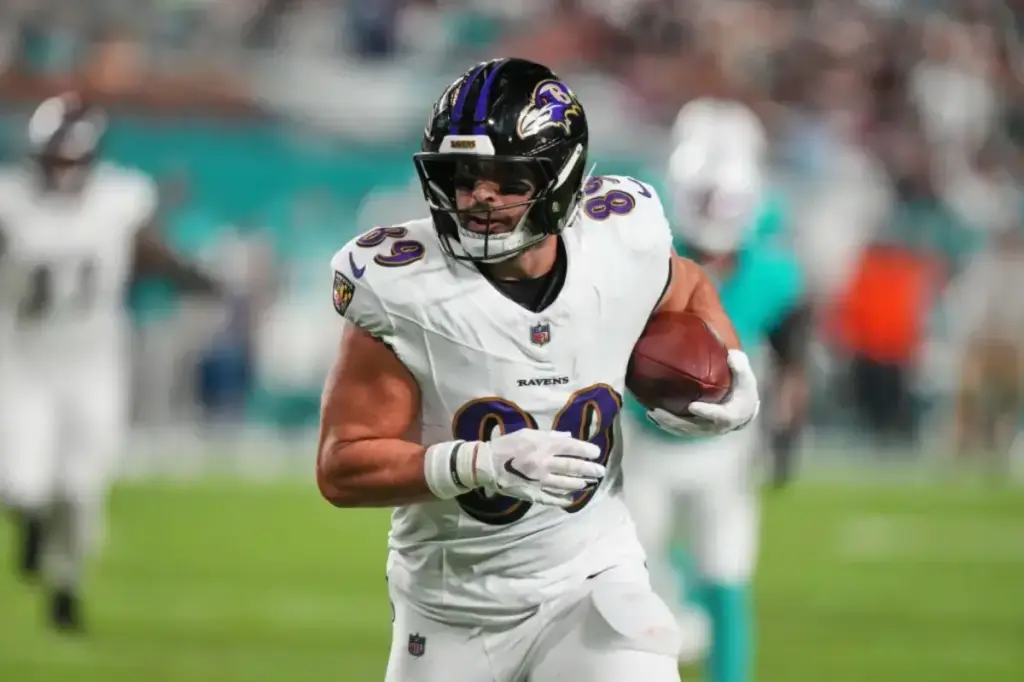 Mark Andrews signs a three-year, $39.3 million extension with the Ravens