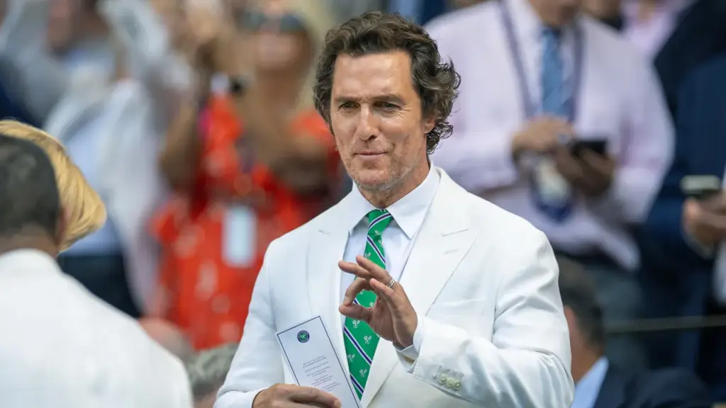 Matthew McConaughey shares strange leg injury from 'Reign of Fire' stunt