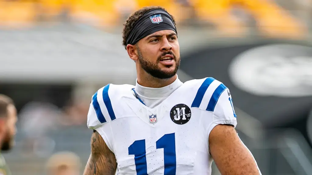 Michael Pittman Jr. of the Colts shares news about the security guard he bumped into at the game