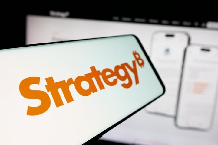 Michael Saylor's Bitcoin-Driven Strategy May Spell Trouble for His Company, Says Ross Gerber: 'Are They Strong Enough to Endure?'