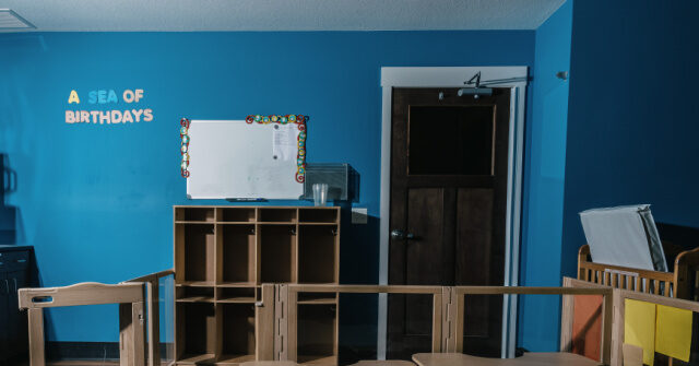 Minnesota Daycare Center Changes 'Learing' to 'Learning'