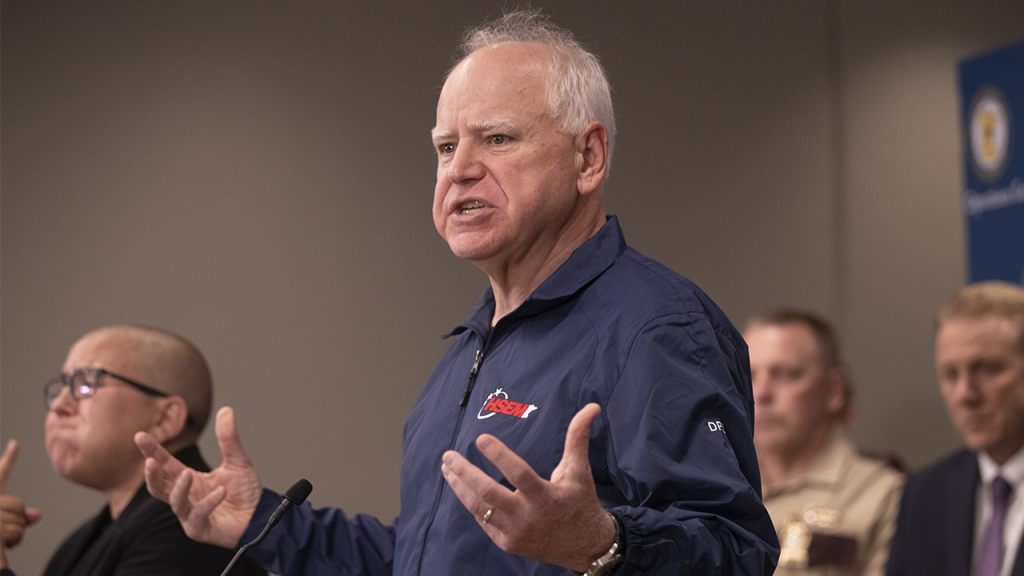 Minnesota Republican lawmaker Robbins confronts Walz regarding billions in fraud