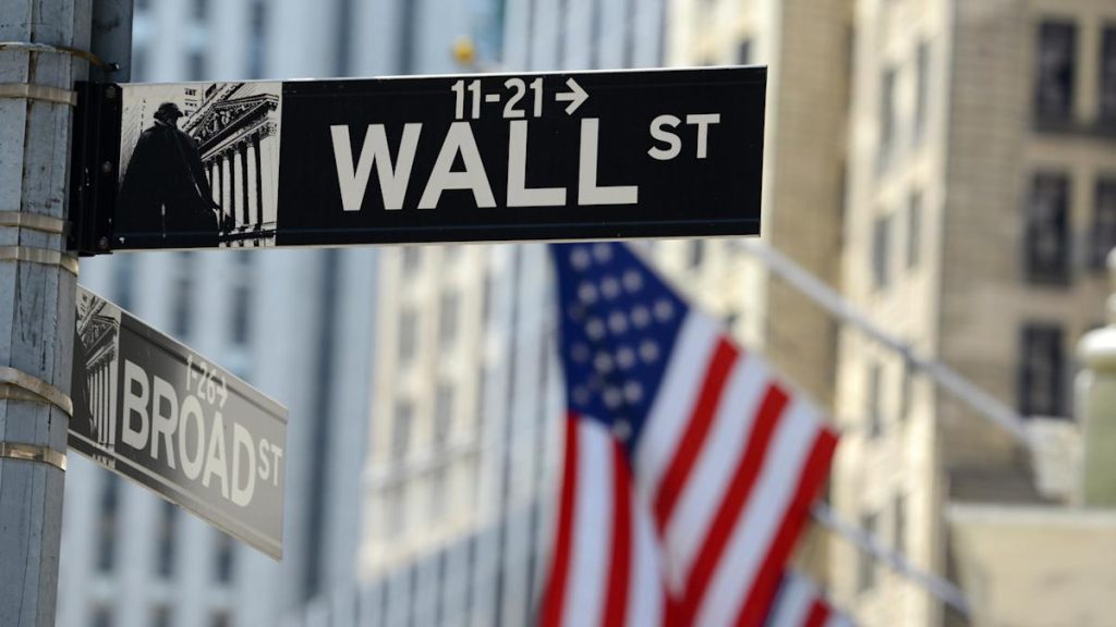 Monday’s Key Research Recommendations from Wall Street Analysts: Archer Aviation, Beta Technologies, Carvana, Chevron, MPLX, Toast, Zscaler, and Others