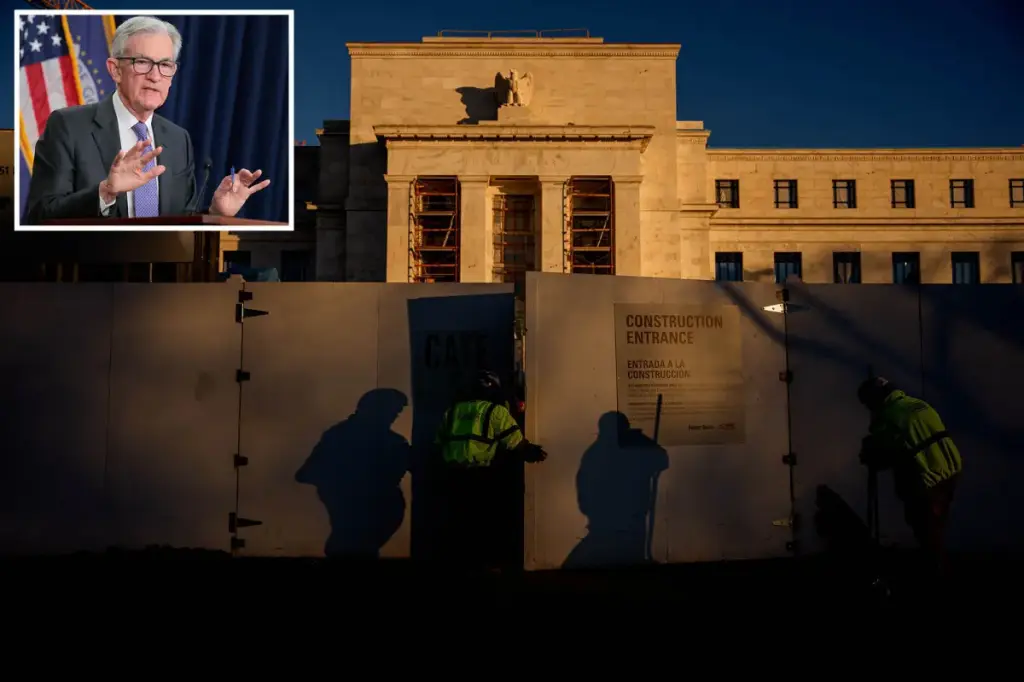 Most Fed officials expect additional rate cuts if inflation decreases, minutes show