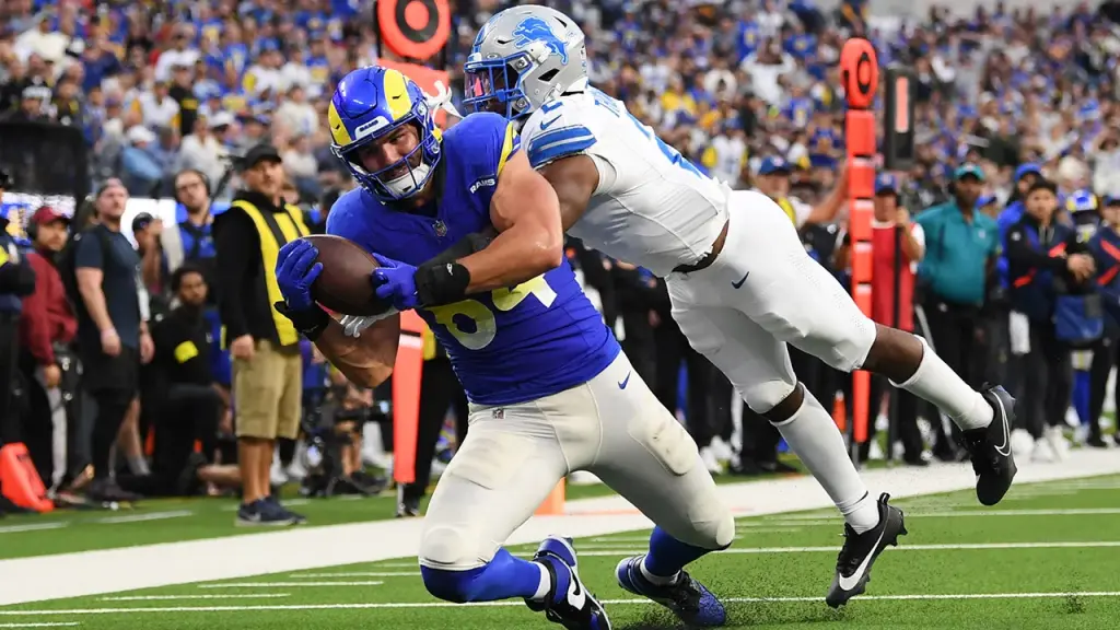 NFL scores: Matthew Stafford's touchdown pass to Colby Parkinson ignites discussion