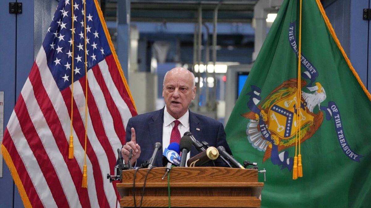 New coins will celebrate the 250th anniversary of American independence. Here’s what they will look like.