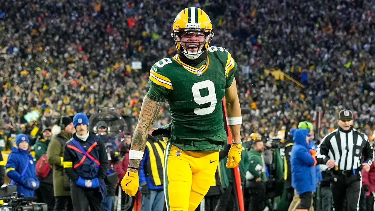 Packers defeat Bears in crucial NFC North division matchup