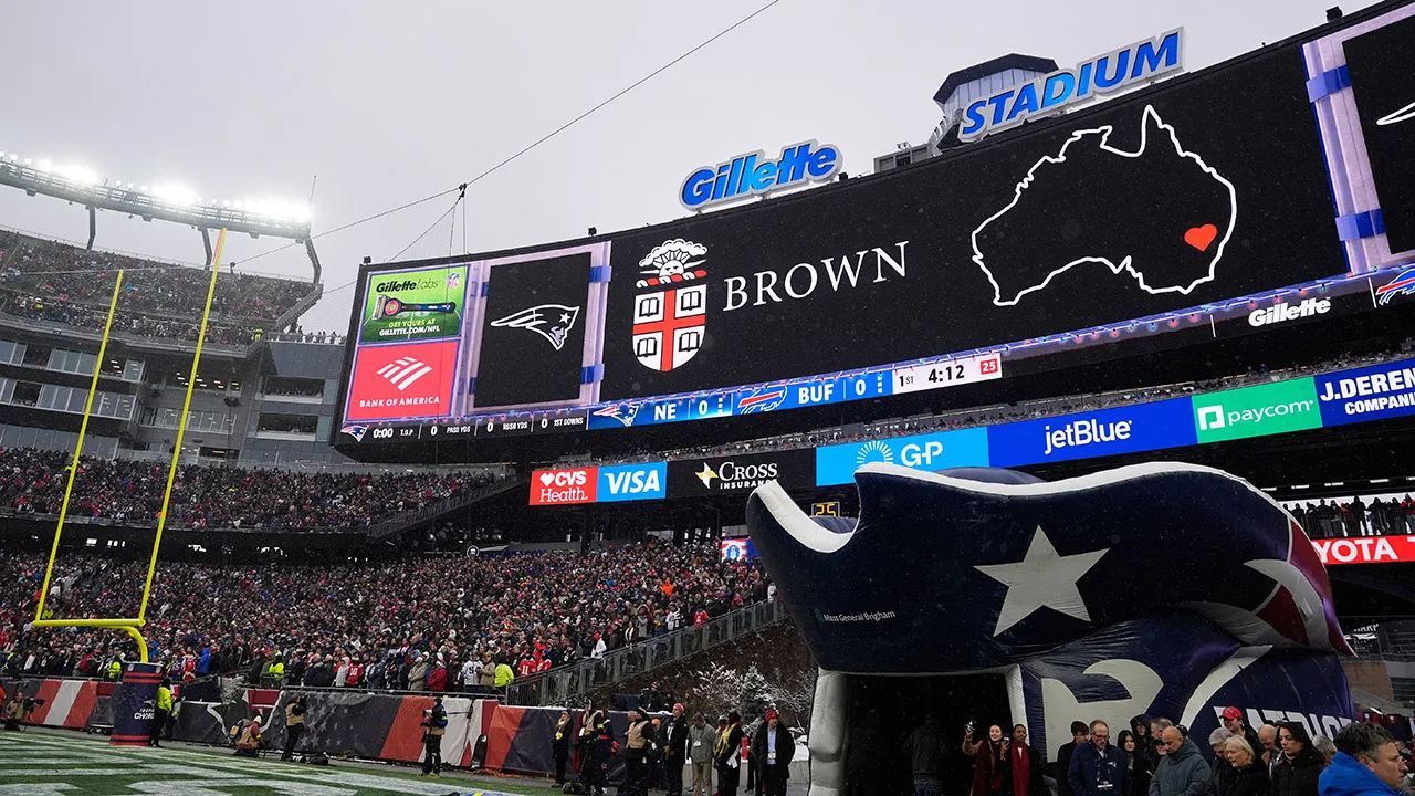 Patriots pay tribute to victims of the Brown University and Australia terror attacks