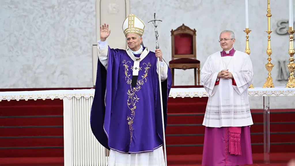 Pope Leo pays tribute to the victims of the Beirut port explosion during his significant visit to Lebanon.