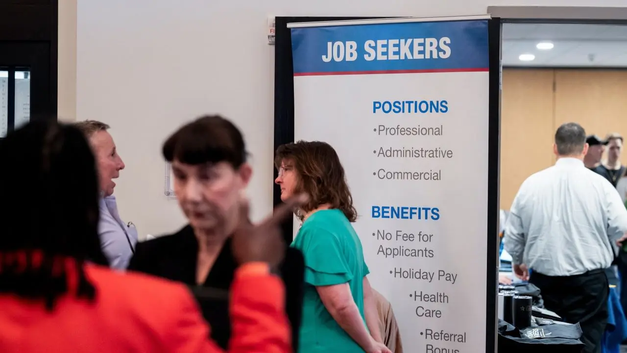 Private sector loses 32,000 jobs in November