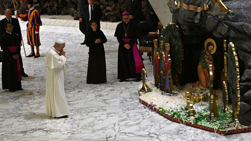 Pro-life advocate honors Vatican Nativity for 25,000 babies who were not aborted