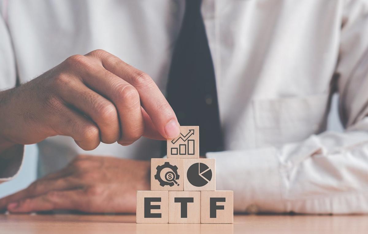 QQQ vs. VGT: Which Tech ETF is Better for 2026?