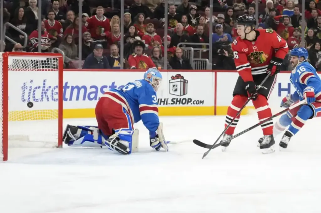 Rangers struggle in disappointing shutout defeat to the rebuilding Blackhawks