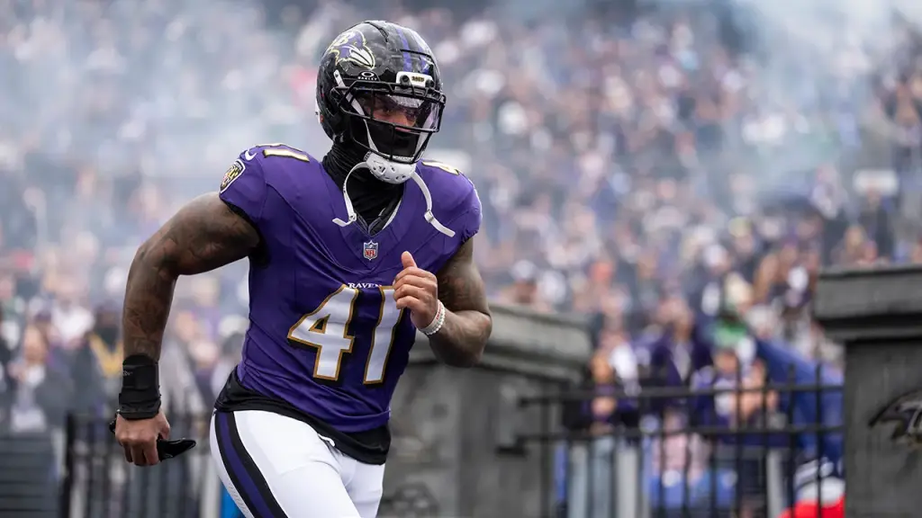 Ravens' Dre'Mont Jones pushes Joe Burrow and mocks Bengals players