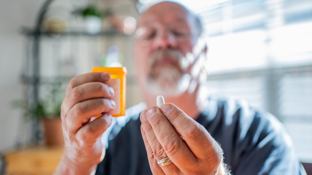 Regular medications lower the risk of death for patients with type 2 diabetes, research reveals.