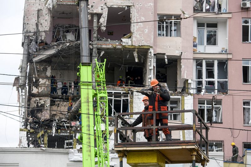 Russia attacks Kyiv with drones and missiles before Ukraine and U.S. peace discussions.