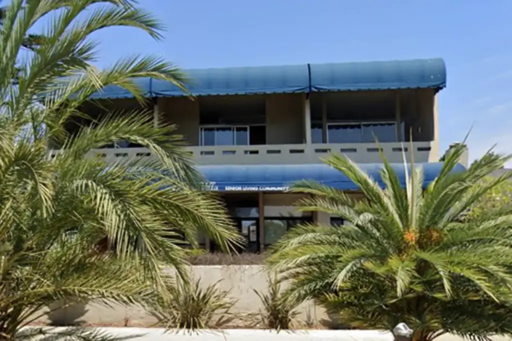 Santa Monica residents angry about unlicensed sober living home