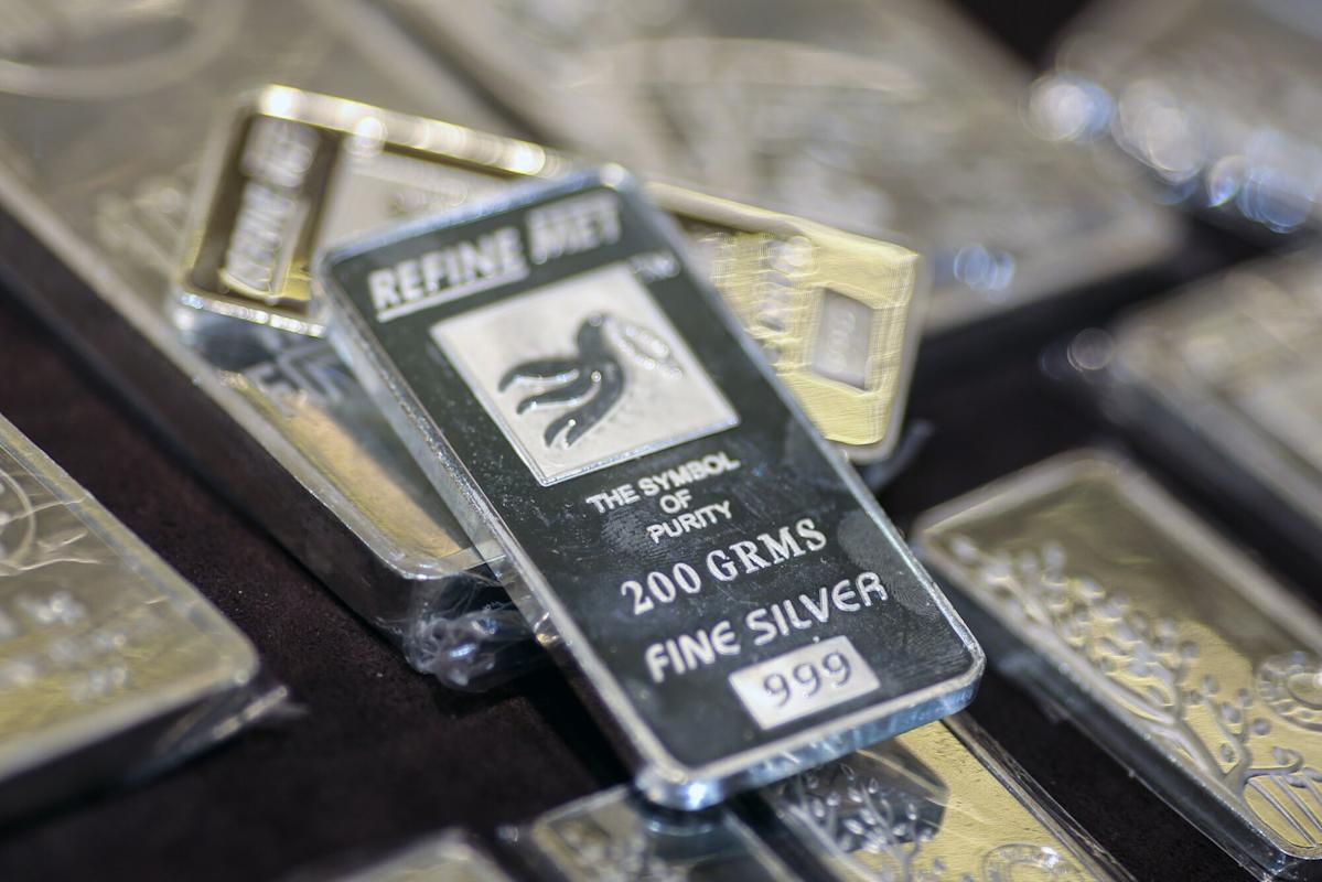 Silver Reaches New High as Robust ETF Inflows Support Rally