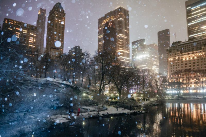 Snowstorm after Christmas disrupts travel plans in New York, New Jersey, and the Northeast.