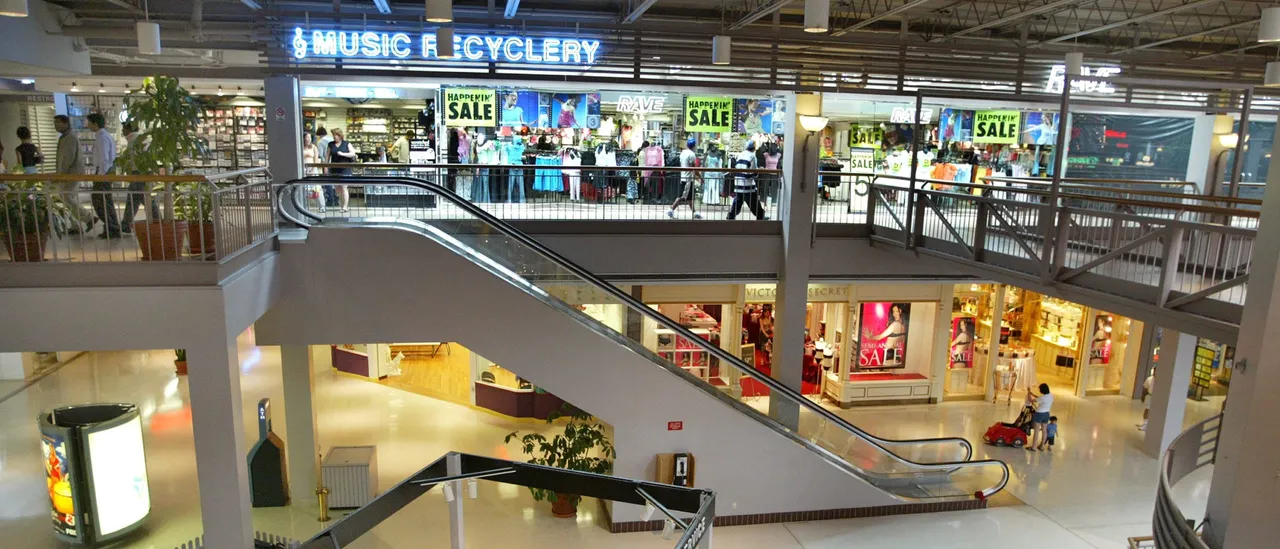 Somalis Allegedly Established Ohio Strip Mall with Possibly Fake Childcare Centers