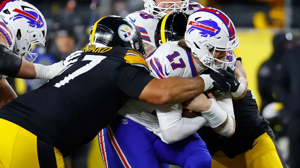 Steelers' Cameron Heyward accuses Josh Allen