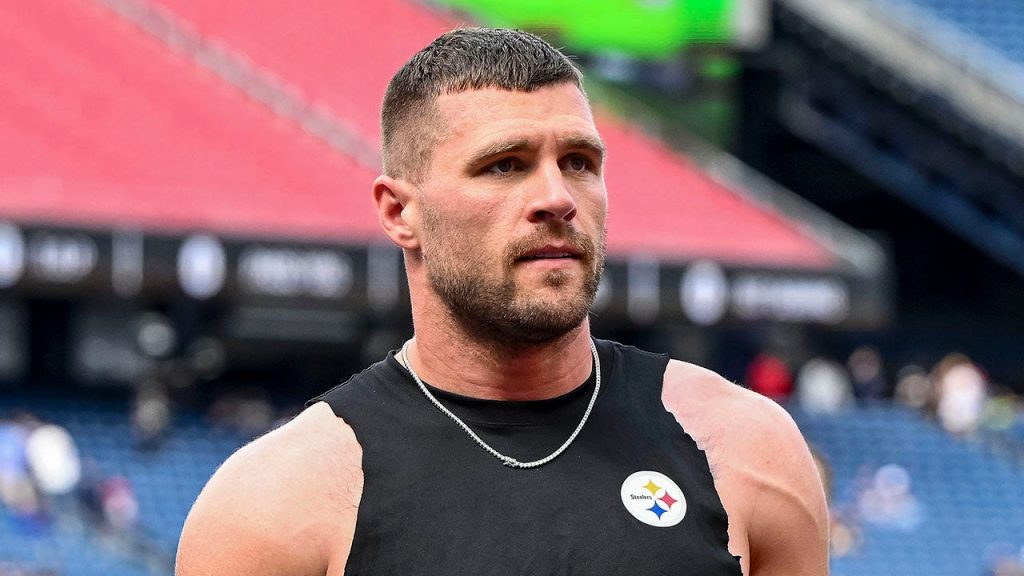 Steelers' TJ Watt hospitalized for lung issues