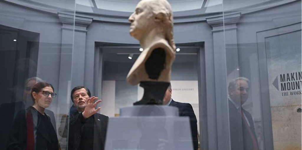 'The American Revolution' maintains distance from its founders