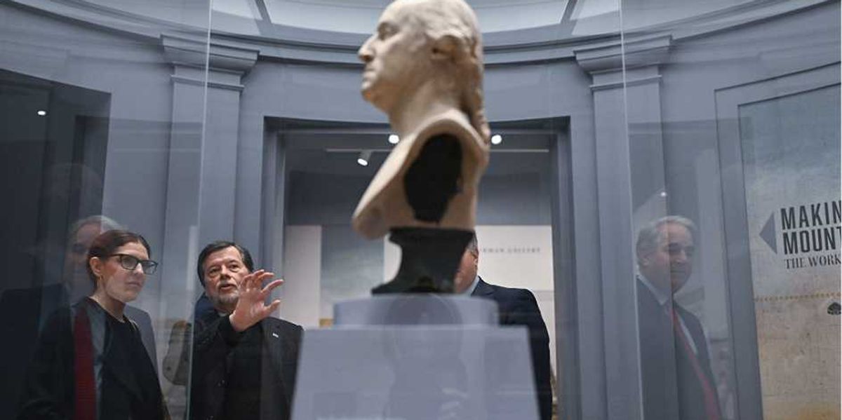 'The American Revolution' maintains distance from its founders