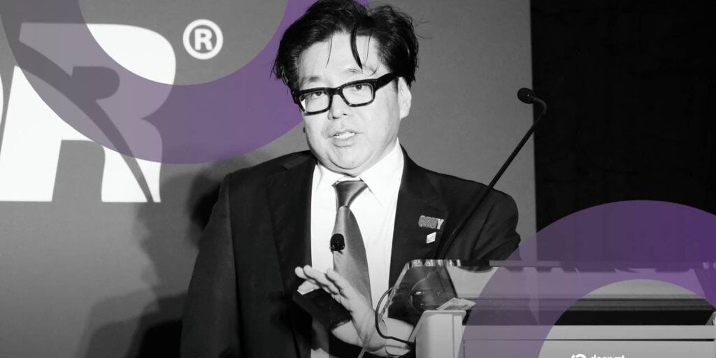 Tom Lee's BitMine Acquires More Ethereum, Yet Both ETH and BMNR Are Falling