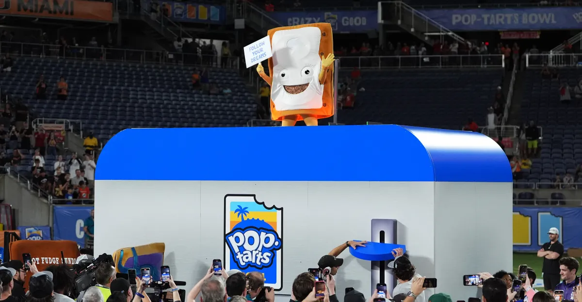 Top 10 college football bowl game matchups for 2025-26 outside of the CFP