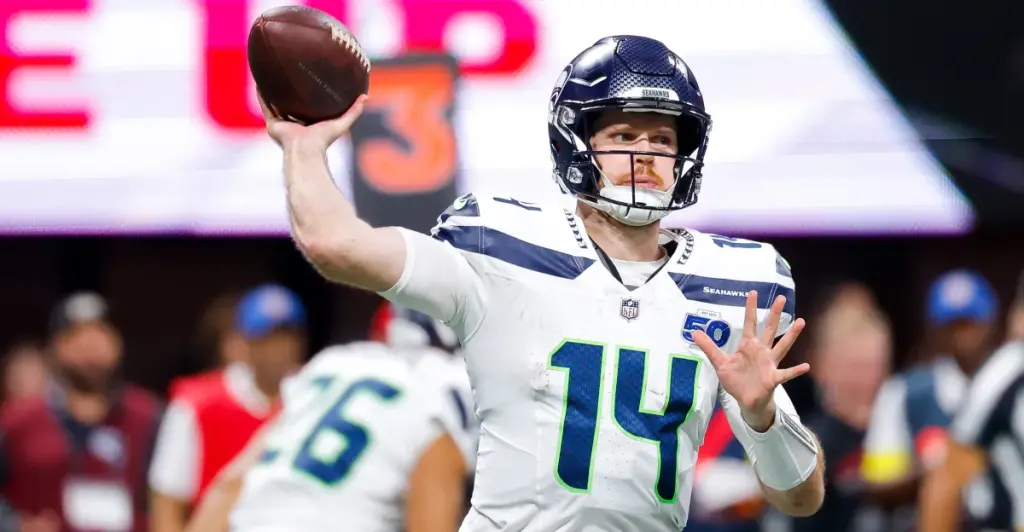 Top quarterback waiver wire options for Week 15 in fantasy football