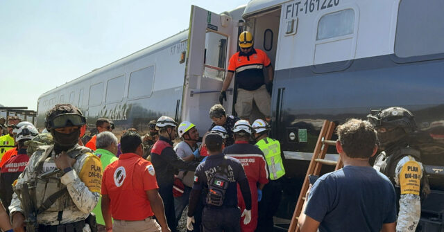 Train collision in Mexico results in 13 fatalities and almost 100 injuries