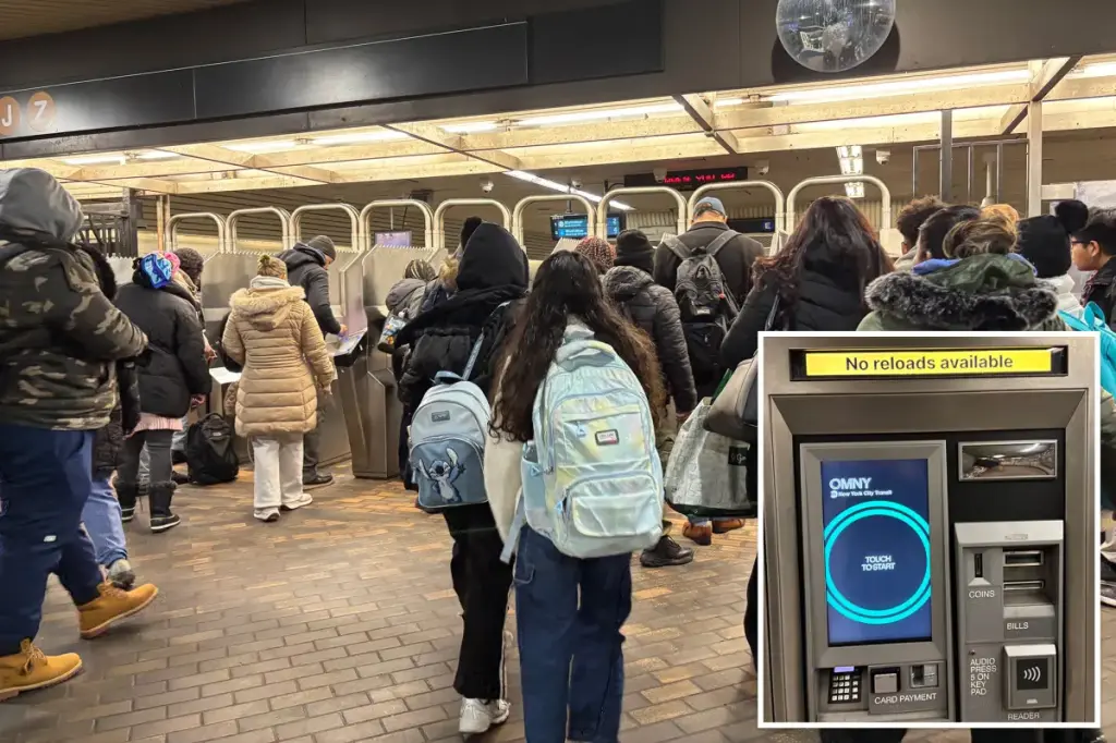 Travelers encounter OMNY problems as MTA phases out MetroCard