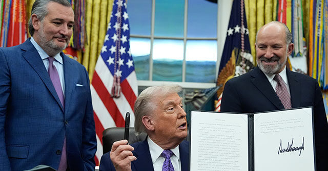 Trump Advocates for National AI Guidelines, Reducing 'Burdensome' State Regulations